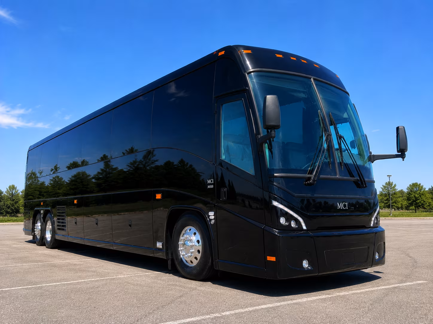 charter buses for paine field fly in groups attending everett conventions