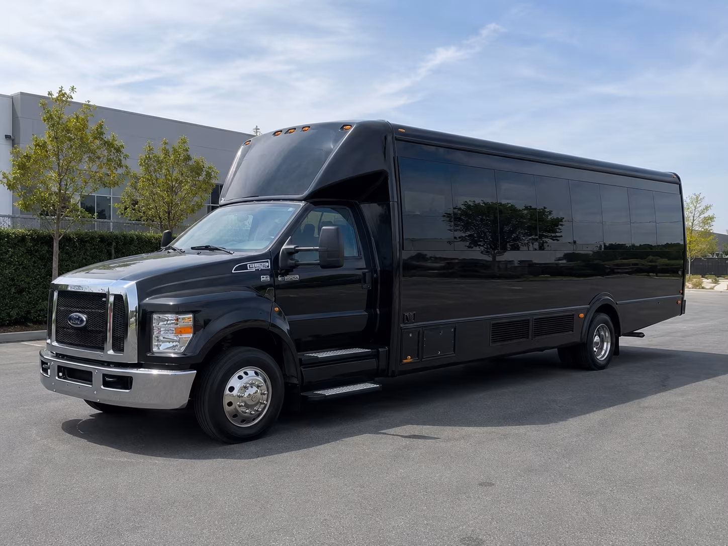 corporate wine tour buses for everett business groups and team outings