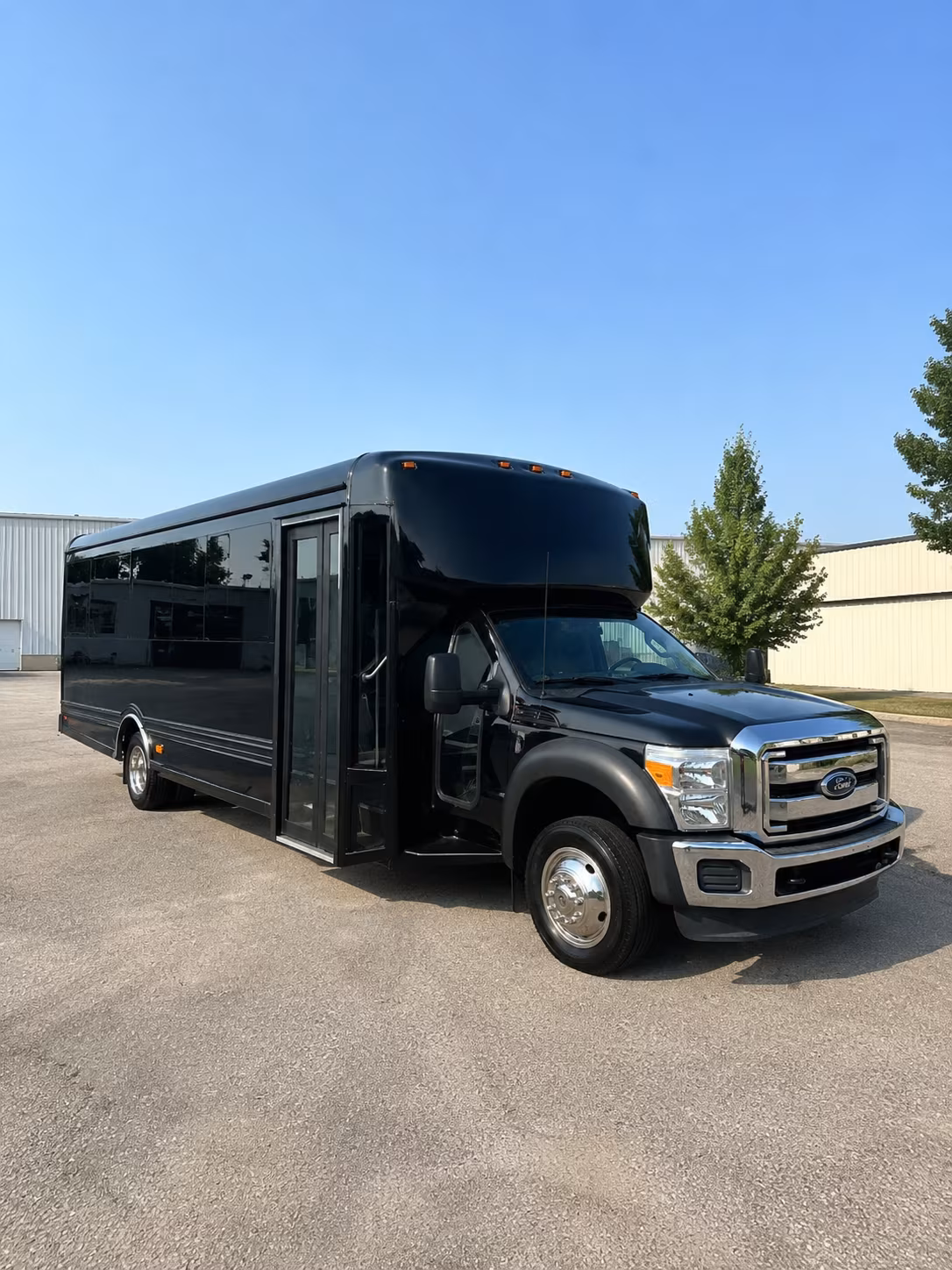 evening event and awards dinner bus rentals for everett convention groups