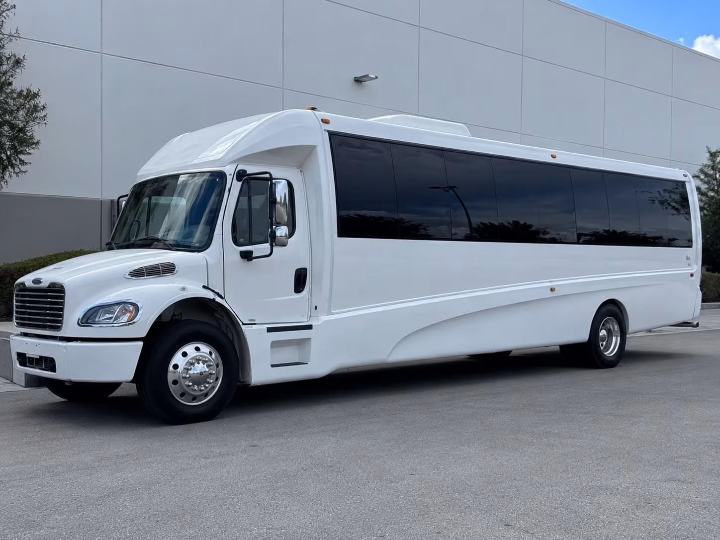 everett holiday party bus rental
