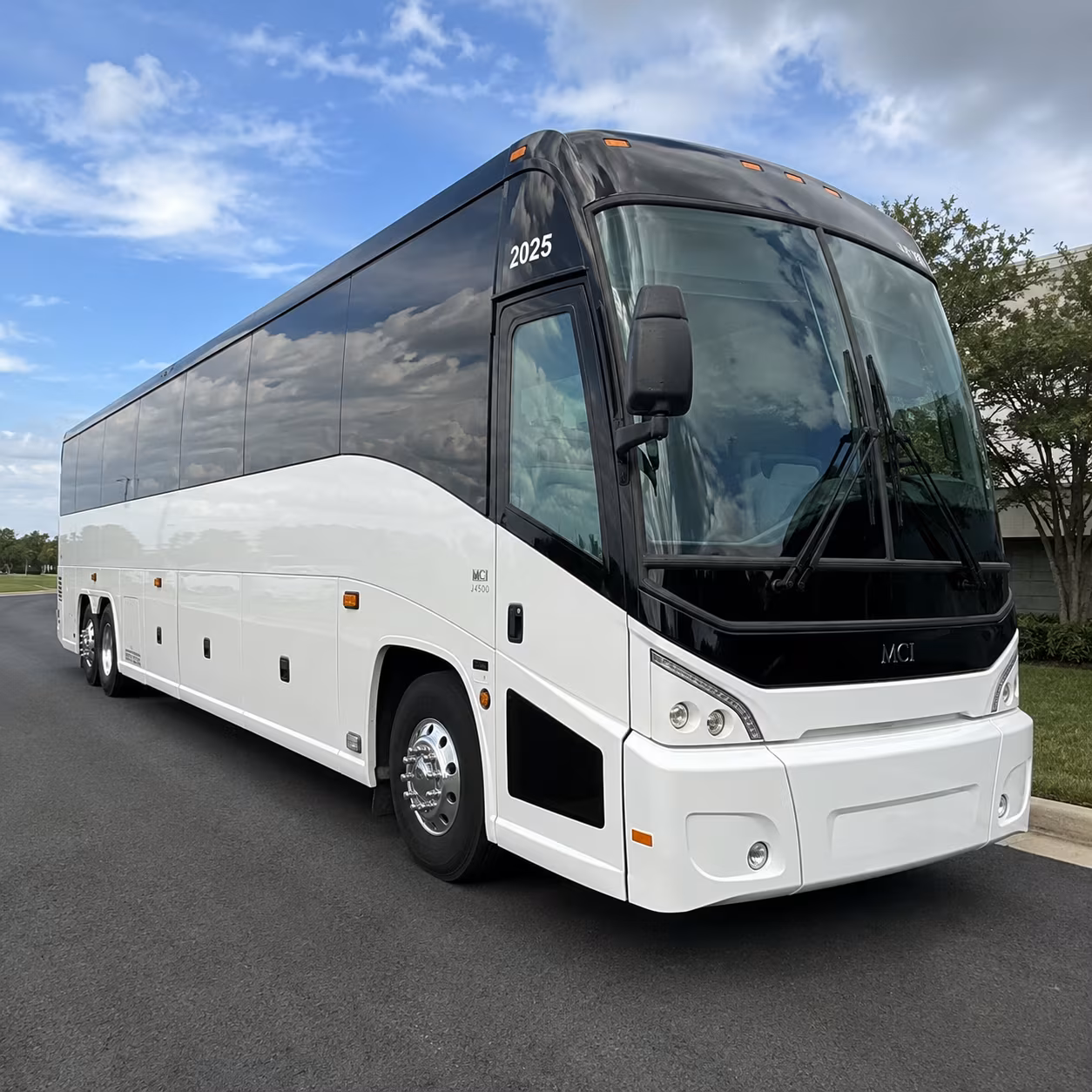 everett long distance charter bus rental
