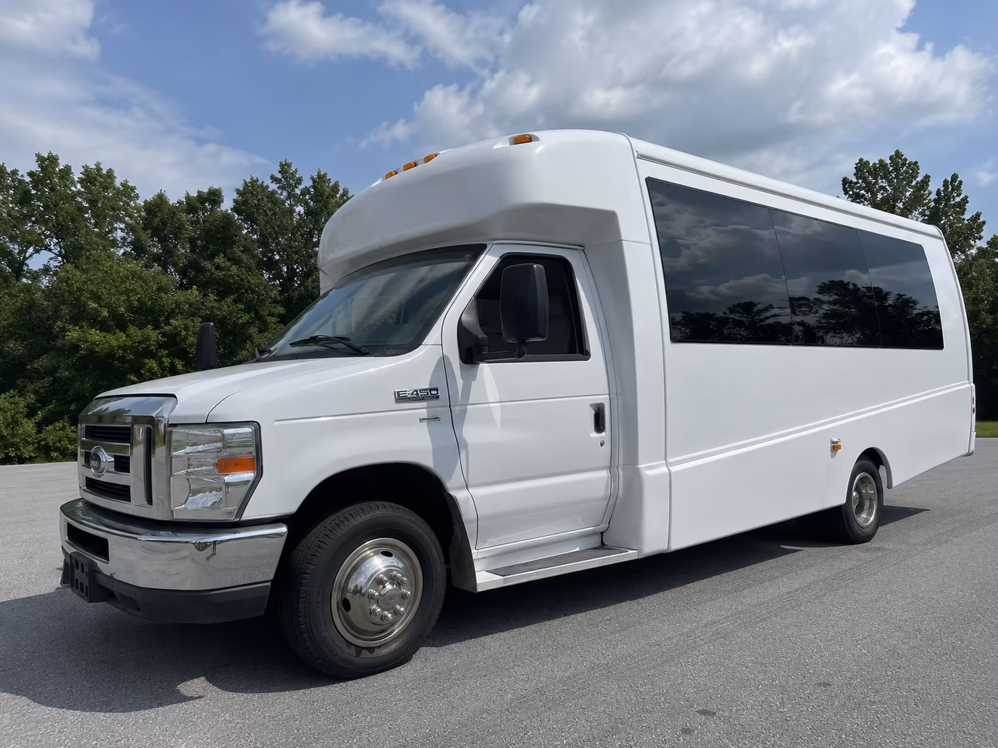 everett wine tour party bus rental