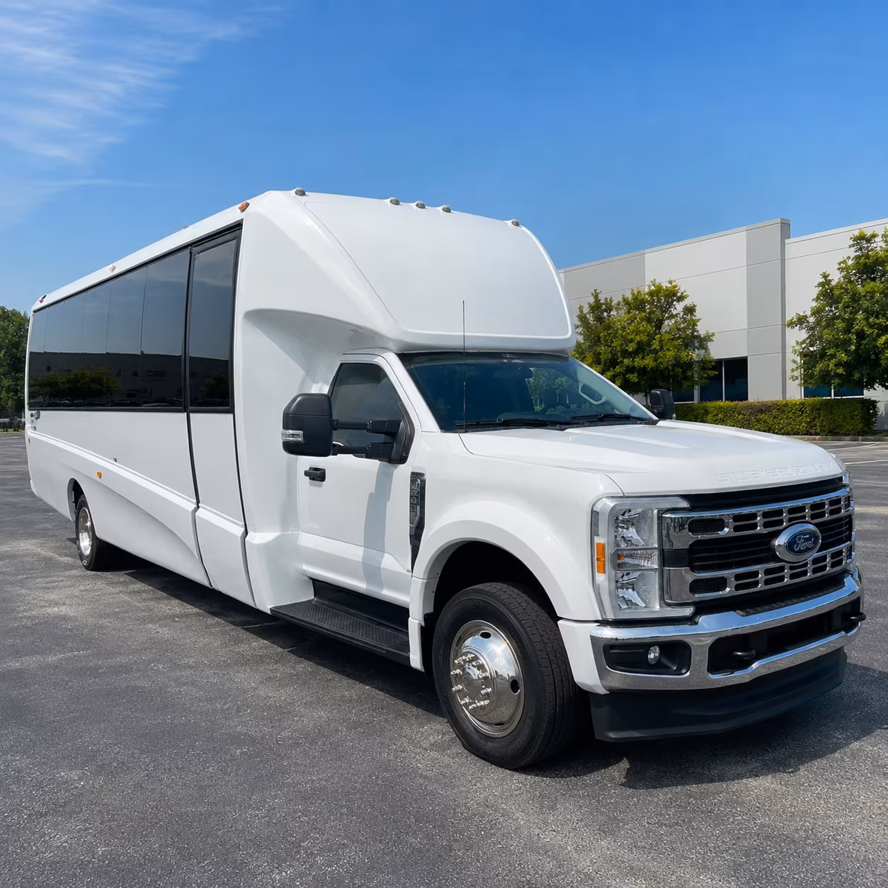 find the perfect transportation for your next airport transfer 4