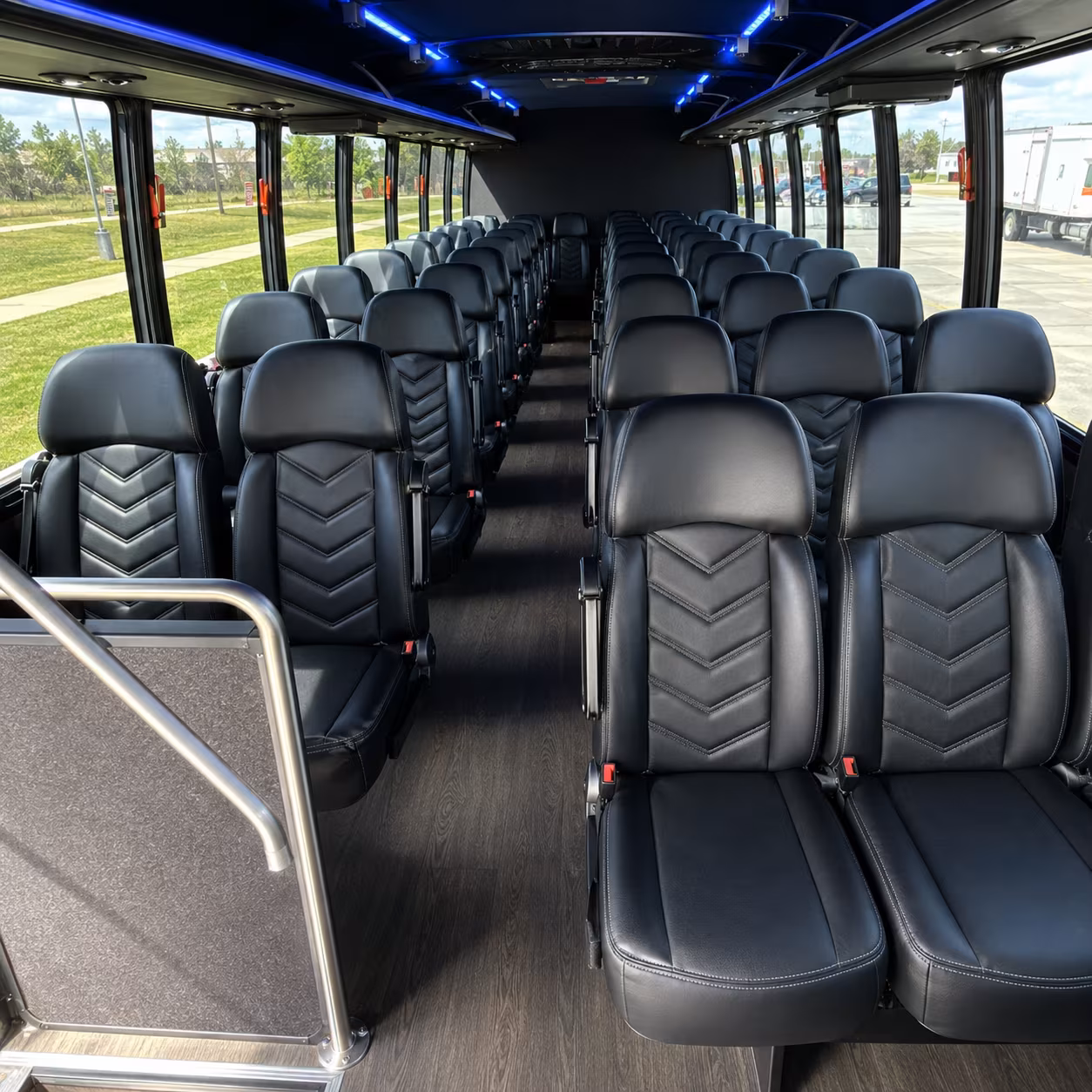 minibuses and sprinter vans for smaller concert groups in everett