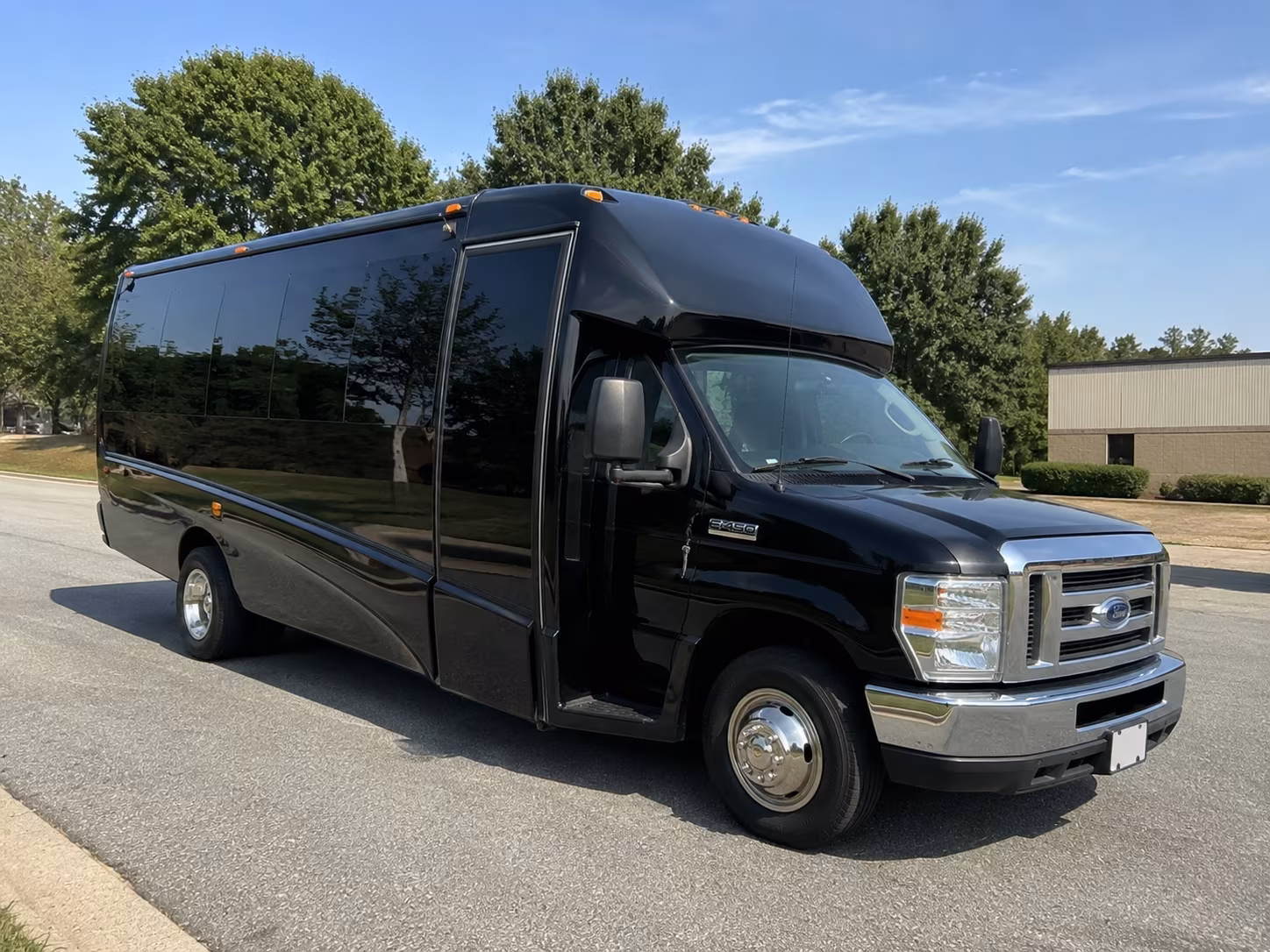 minibuses for everett area athletic and academic competition travel
