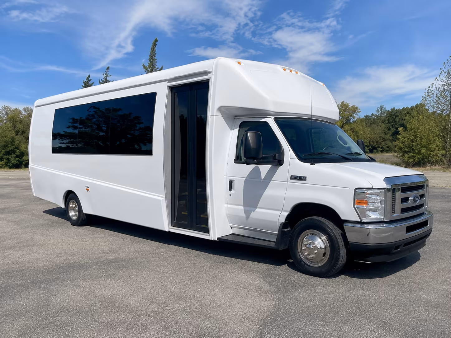 party bus rentals for everett prom night groups