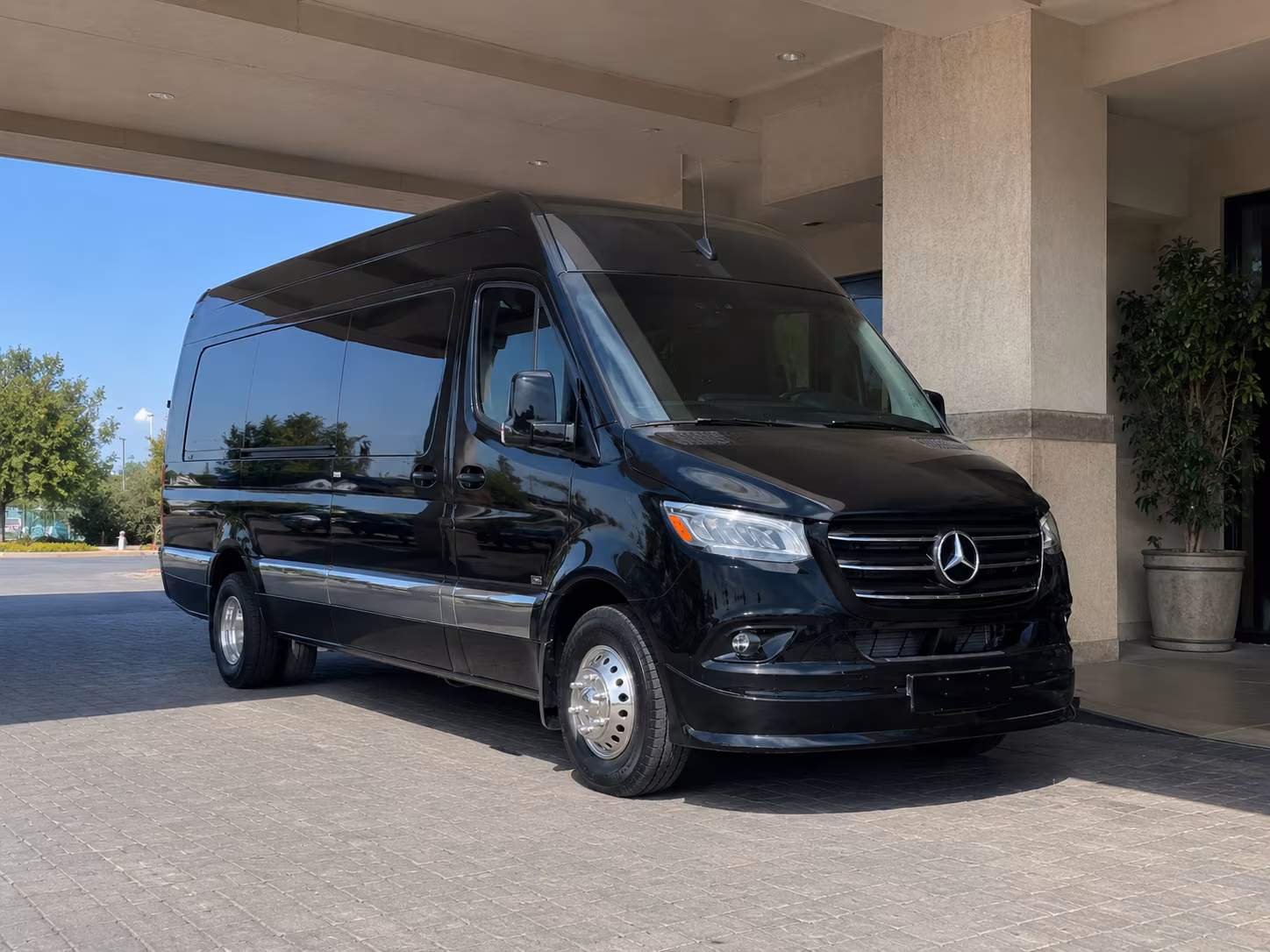 sprinter van and party bus rentals for leavenworth wine and brewery tours