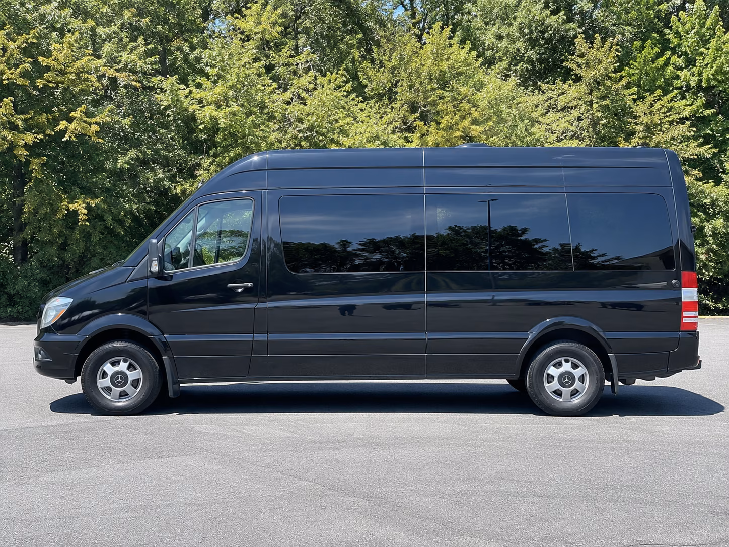 sprinter vans for intimate everett prom groups